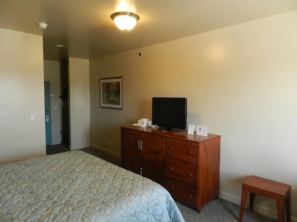 Days Inn By Wyndham Downtown St. Louis